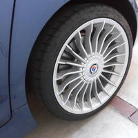 BMWアルピナD5　ホイールリペア